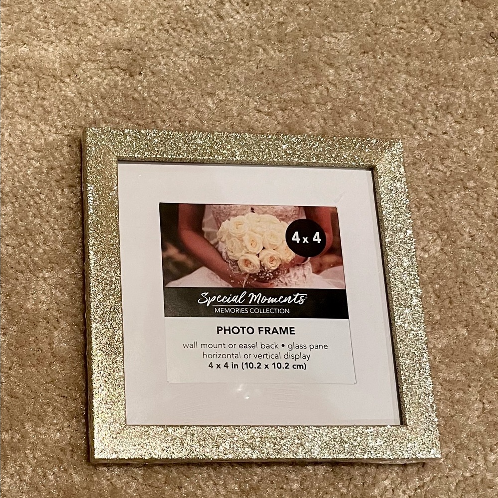 NEW WITH TAGS - Sparkly 4x4 Photo Frame